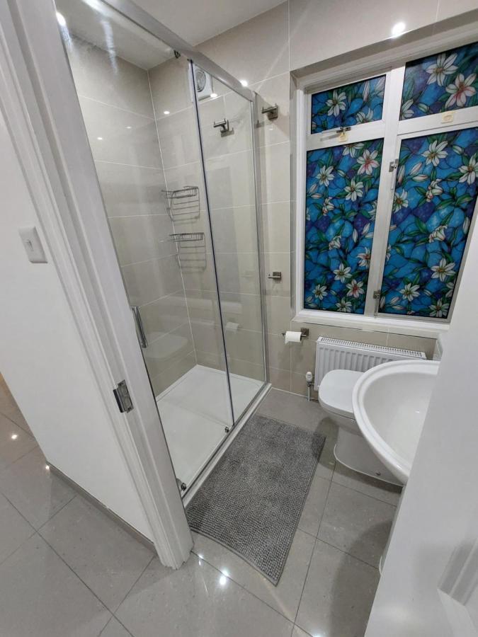 Cosy North Kensington Family Apartment For 4 Persons - Children Stay Free 伦敦 外观 照片